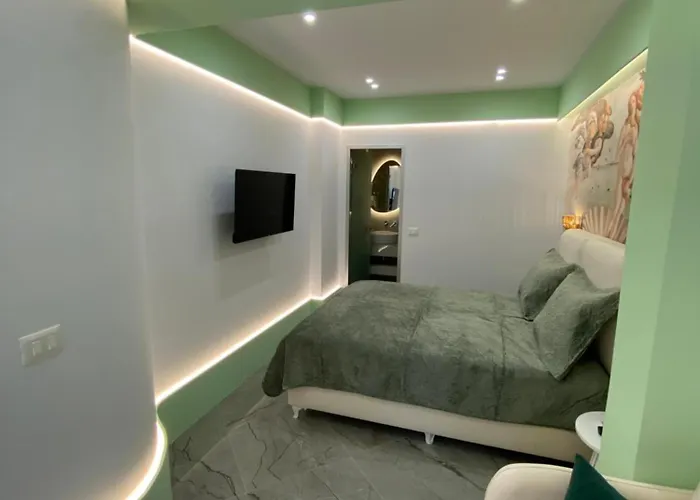 Ionian View 호텔 *